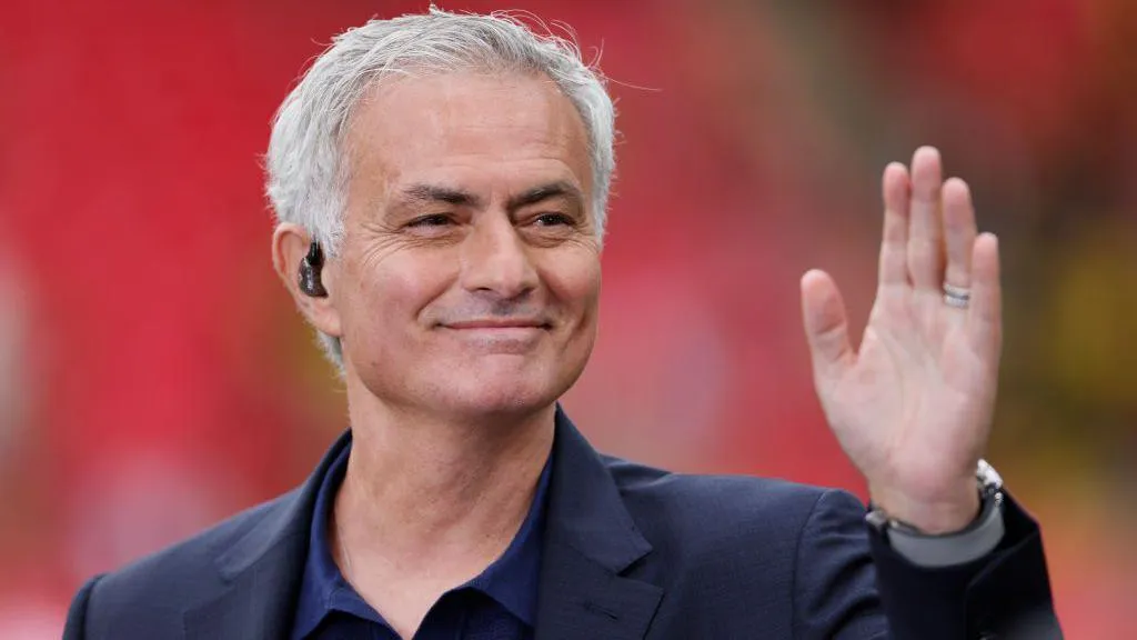 Who would say no to Benfica? - The Special One touches down for talks