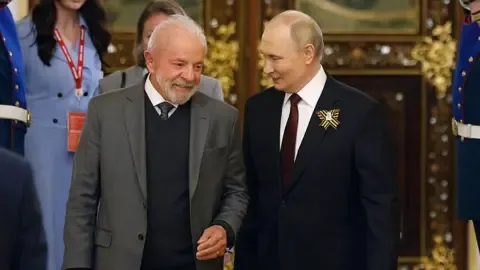 Brazil’s President Luiz Inácio Lula da Silva Declares He Has Zero Connection With Donald Trump